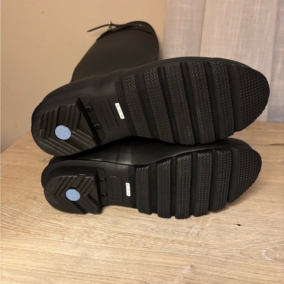 Tall Black Hunter Rain Boots. Never been worn. - Picture 5 of 6